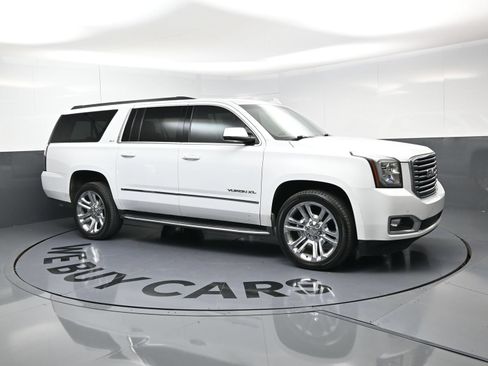 Used 2017 GMC Yukon XL SLT w/ Premium Edition AWD/4WD image 15