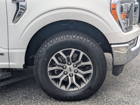 Used 2022 Ford F150 Lariat w/ Equipment Group 501A Mid image 12