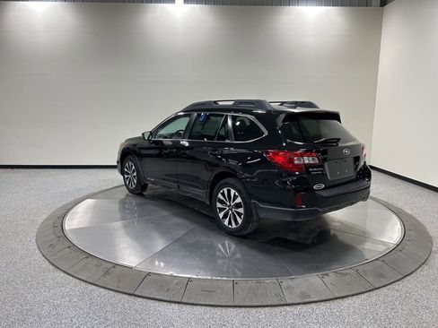 Used 2017 Subaru Outback 2.5i Limited image 8