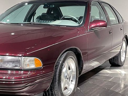 Used 1995 Chevrolet Impala SS image 17