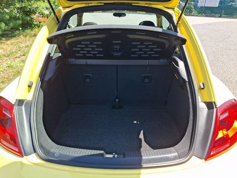 Used 2013 Volkswagen Beetle 2.5 FWD image 29