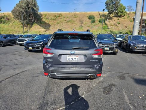 Used 2023 Subaru Forester Premium image 13