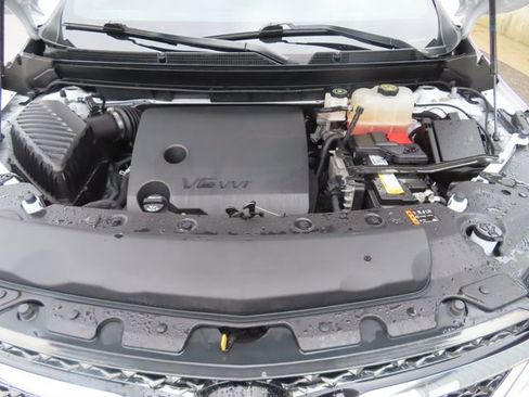 Used 2023 Buick Enclave Avenir w/ Avenir Technology Package AWD/4WD image 13