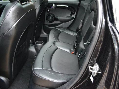 Used 2018 MINI Cooper S FWD image 29