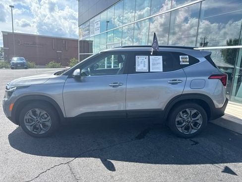 Certified 2024 Kia Seltos S AWD/4WD image 3