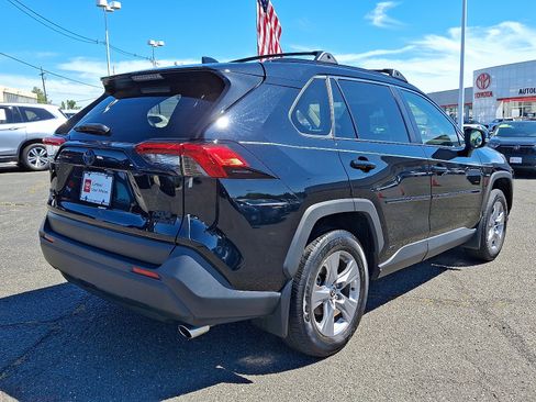 Certified 2022 Toyota RAV4 XLE w/ XLE Grade Weather Package image 7