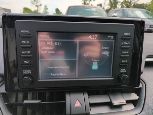 Used 2019 Toyota RAV4 LE w/ Carpet Mat Package AWD/4WD image 37