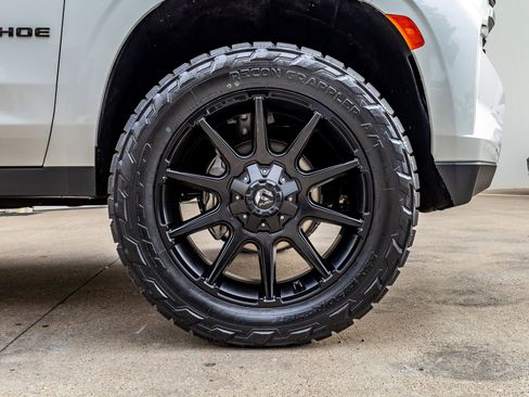 Used 2022 Chevrolet Tahoe RST w/ Sport Performance Package AWD/4WD image 12