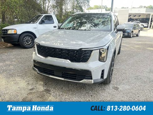 Used 2025 Kia Sorento SX FWD image 1