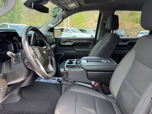 Used 2022 Chevrolet Silverado 1500 LT AWD/4WD image 14