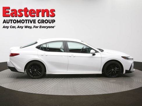 Used 2025 Toyota Camry SE w/ Convenience Package FWD image 44