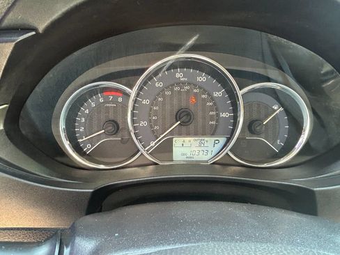 Used 2015 Toyota Corolla LE FWD image 17