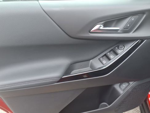 New 2026 Chevrolet Equinox LT w/ Convenience Package II image 8