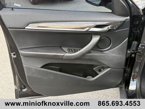 Used 2018 BMW X2 xDrive28i w/ M SportX Package AWD/4WD image 16