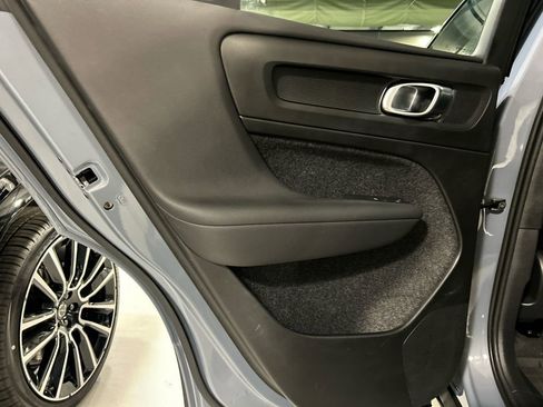 Used 2023 Volvo XC40 B5 Plus w/ Driver Assist Package image 21