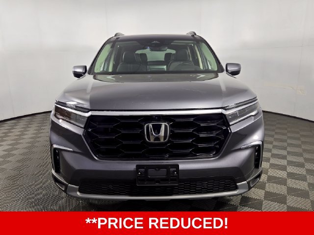 Used 2025 Honda Pilot Elite image 2