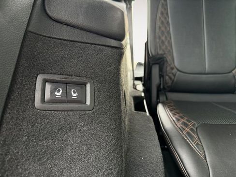 Used 2023 Jeep Grand Cherokee L Summit image 31