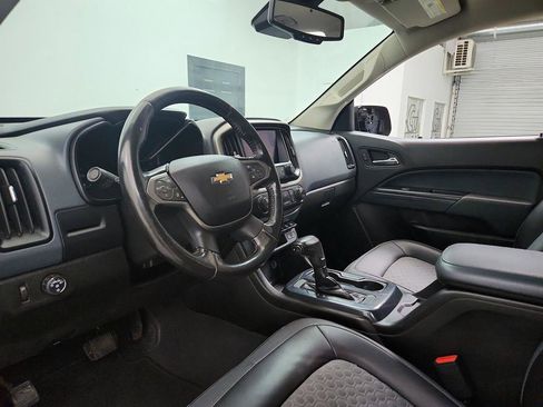 Used 2021 Chevrolet Colorado Z71 w/ Safety Package RWD image 13