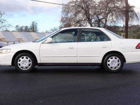 Used 2001 Honda Accord LX image 5