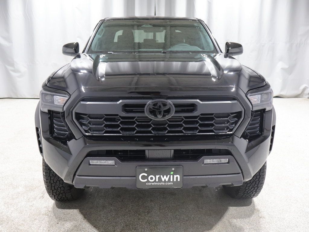 Used 2026 Toyota Tacoma TRD Off-Road AWD/4WD image 9