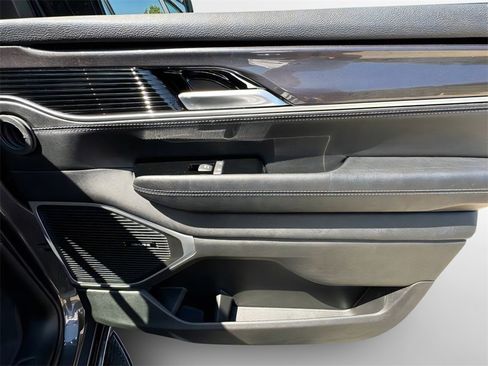 New 2024 Jeep Wagoneer 4WD w/ Premium Group I image 28