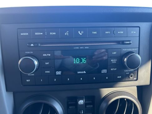 Used 2008 Jeep Wrangler X image 14