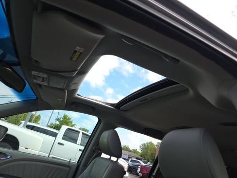 Used 2010 Honda Odyssey EX-L image 2