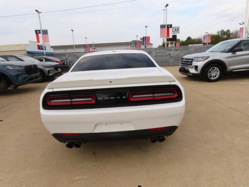 Used 2016 Dodge Challenger R/T Plus image 11