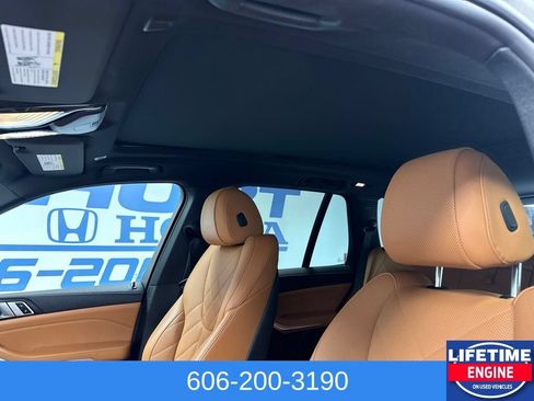 Used 2023 BMW X5 xDrive40i w/ Premium Package AWD/4WD image 29