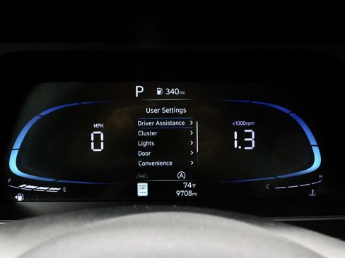 Used 2024 Hyundai Elantra SE FWD image 27