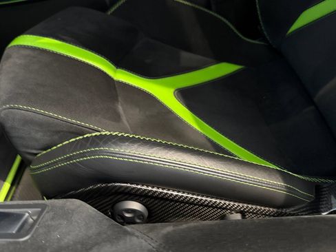 Used 2020 Lamborghini Aventador SVJ AWD/4WD image 14