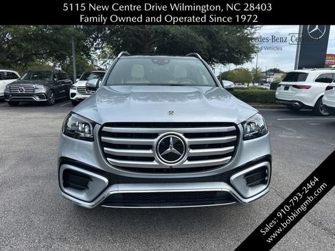 Certified 2025 Mercedes-Benz GLS 450 4MATIC image 9