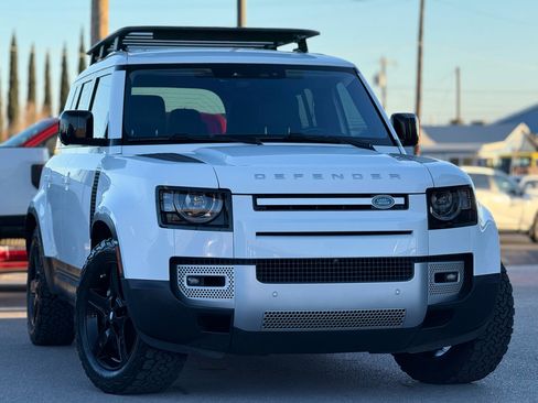 Used 2020 Land Rover Defender 110 First Edition image 2