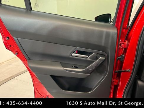 Certified 2025 MAZDA CX-50 AWD 2.5 S w/ Preferred Package image 18
