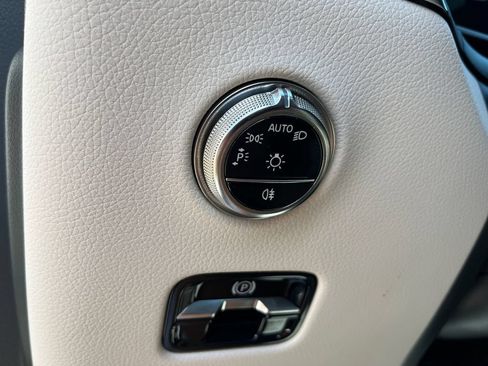 Certified 2026 Mercedes-Benz GLC 300 4MATIC image 23