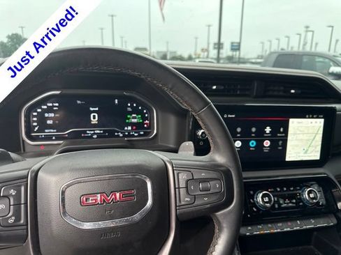 Used 2023 GMC Sierra 1500 AT4 w/ AT4 Preferred Package AWD/4WD image 10