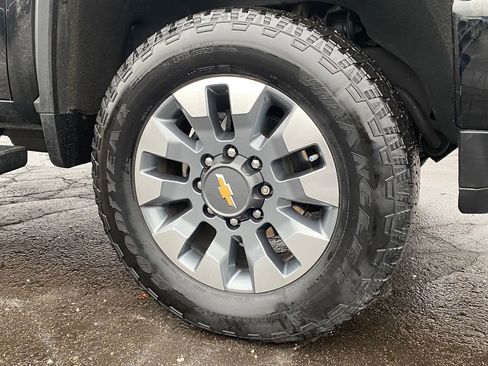 Used 2023 Chevrolet Silverado 2500 Custom w/ Gooseneck/5TH Wheel Package image 30