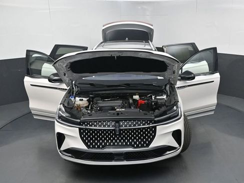 Used 2024 Lincoln Nautilus Reserve w/ Equipment Group 202A AWD/4WD image 43