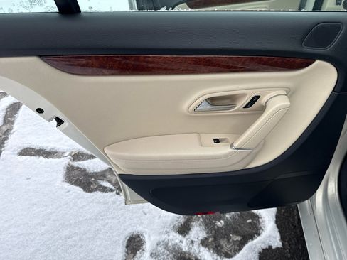 Used 2011 Volkswagen CC Lux Plus image 15
