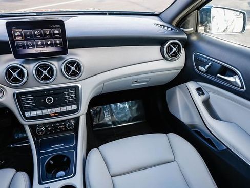 Used 2020 Mercedes-Benz GLA 250 4MATIC image 15