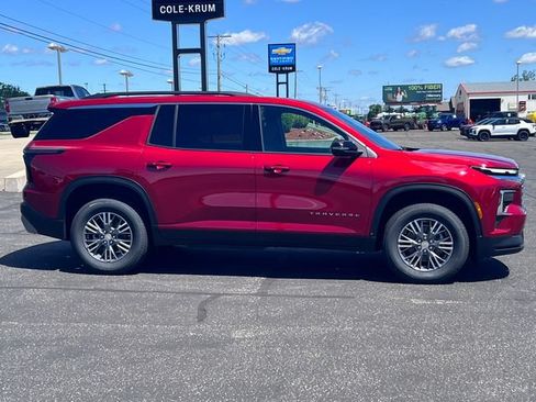 New 2026 Chevrolet Traverse LT w/ Driver Confidence Package AWD/4WD image 44