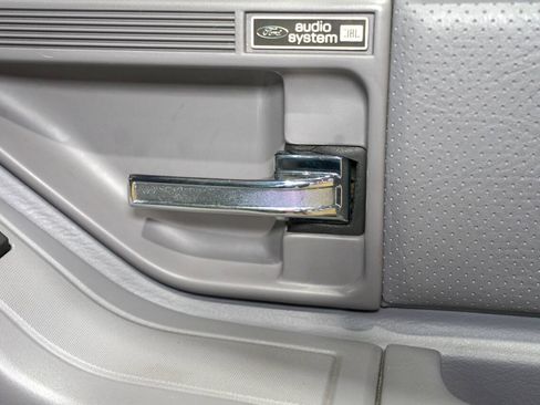 Used 1993 Ford Thunderbird Super RWD image 37