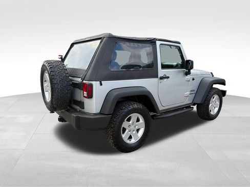 Used 2011 Jeep Wrangler Sport AWD/4WD image 3