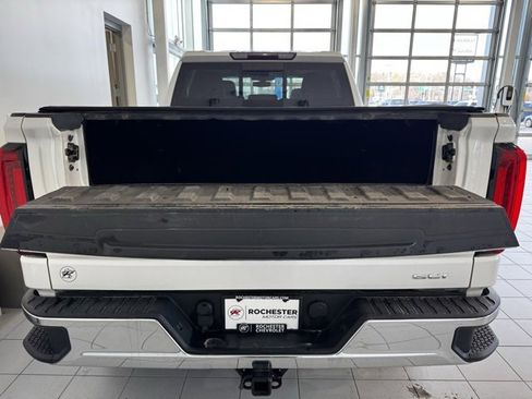 Used 2020 GMC Sierra 1500 SLT w/ SLT Convenience Package image 39