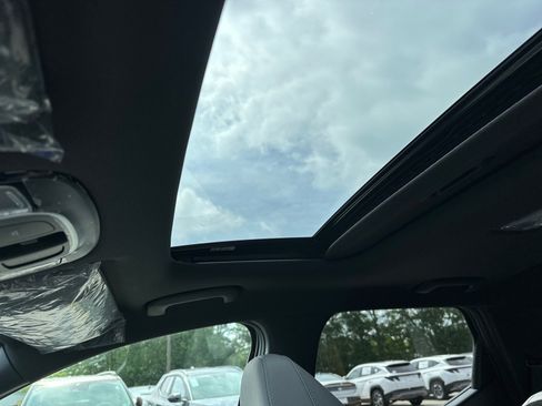 New 2025 Hyundai Santa Cruz SEL image 24