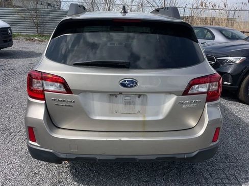 Used 2017 Subaru Outback 2.5i Limited AWD/4WD image 5