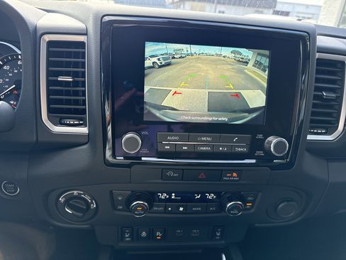 Used 2024 Nissan Frontier SL w/ Technology Package image 18