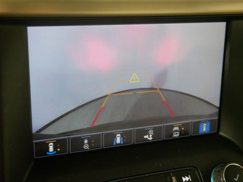 Used 2022 GMC Acadia Denali w/ Denali Ultimate Package FWD image 32