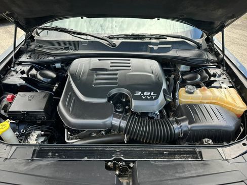 Used 2019 Dodge Challenger SXT AWD/4WD image 17