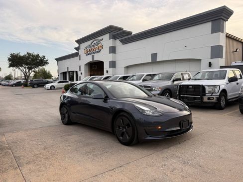 Used 2023 Tesla Model 3 Standard Range RWD image 37